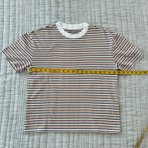 Abercrombie and Fitch Striped T-shirt Size Small - Picture 4 of 6